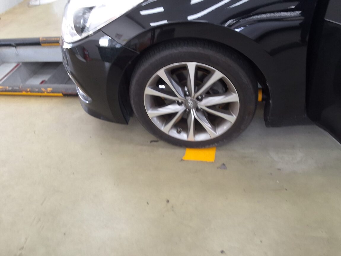 HYUNDAI GRANDEUR HG HG 300 EXCLUSIVE 2015 - zdjęcie 23