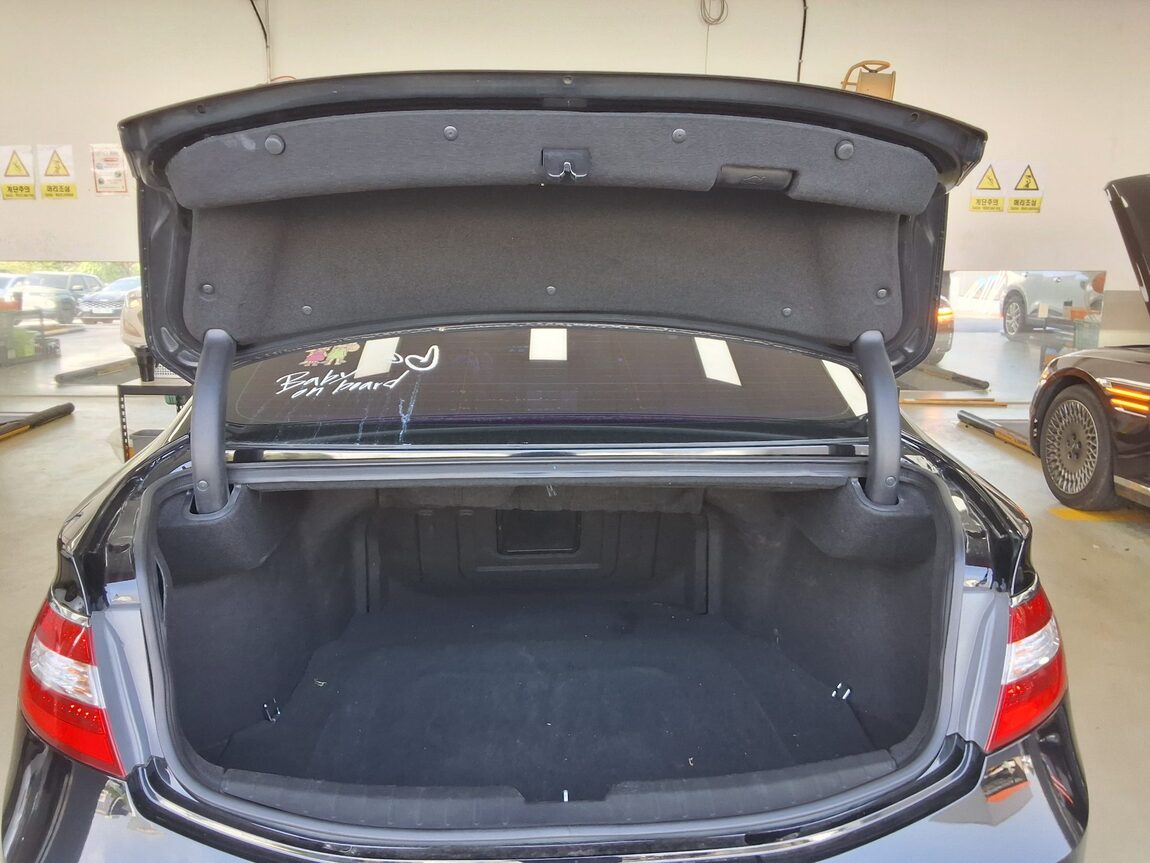 HYUNDAI GRANDEUR HG HG 300 EXCLUSIVE 2015 - zdjęcie 15