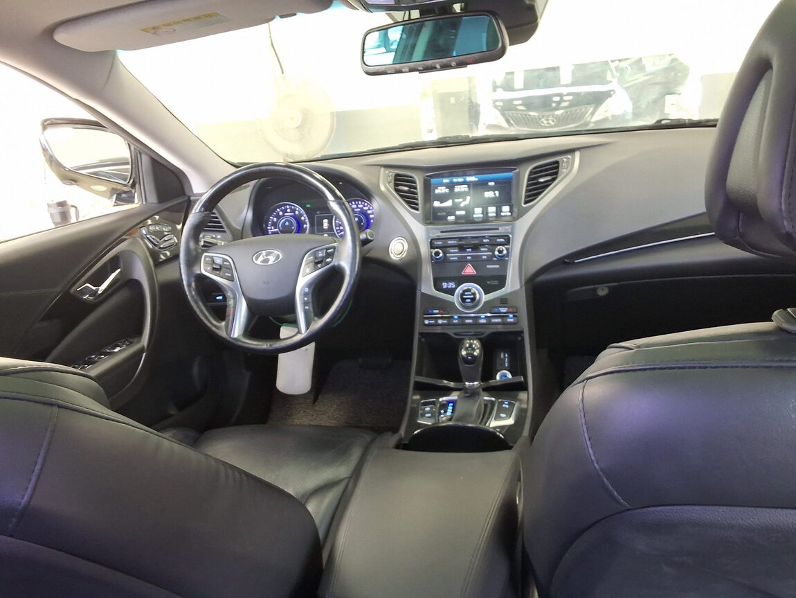 HYUNDAI GRANDEUR HG HG 300 EXCLUSIVE 2015 - zdjęcie 11