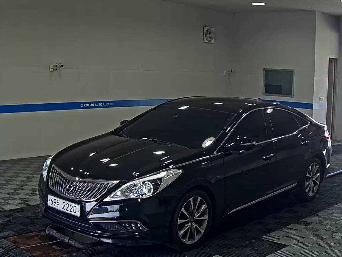 HYUNDAI GRANDEUR HG HG 300 EXCLUSIVE 2015 - zdjęcie 2