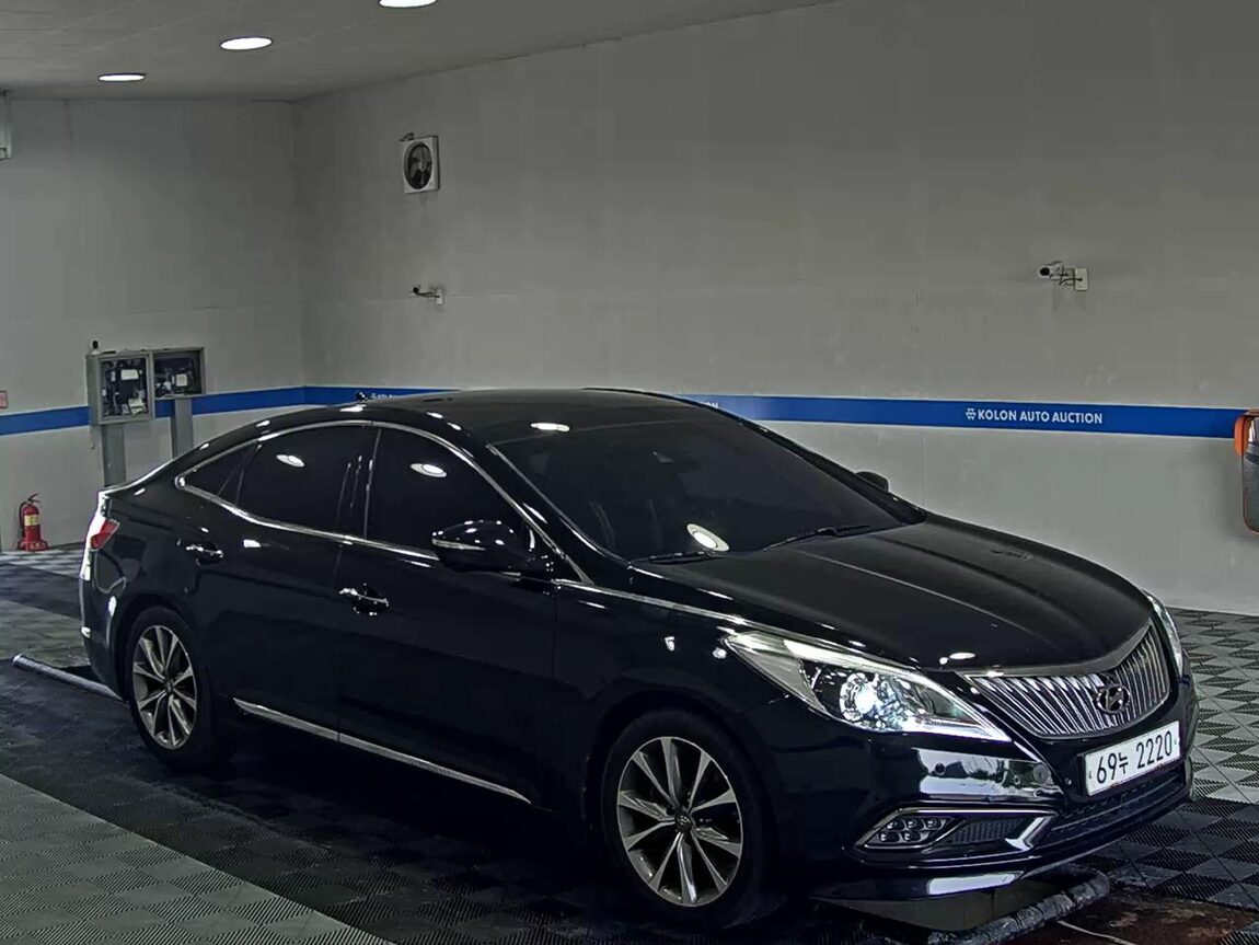 HYUNDAI GRANDEUR HG HG 300 EXCLUSIVE 2015 - zdjęcie 3