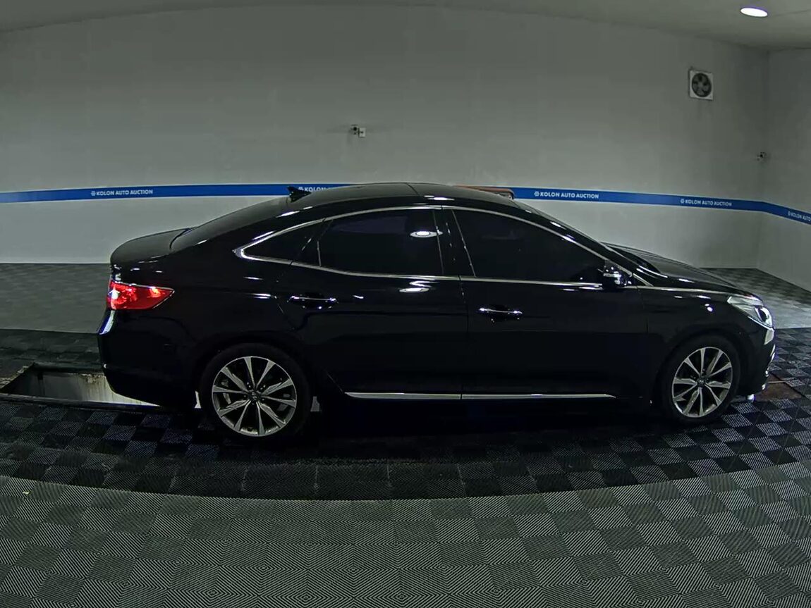 HYUNDAI GRANDEUR HG HG 300 EXCLUSIVE 2015 - zdjęcie 4