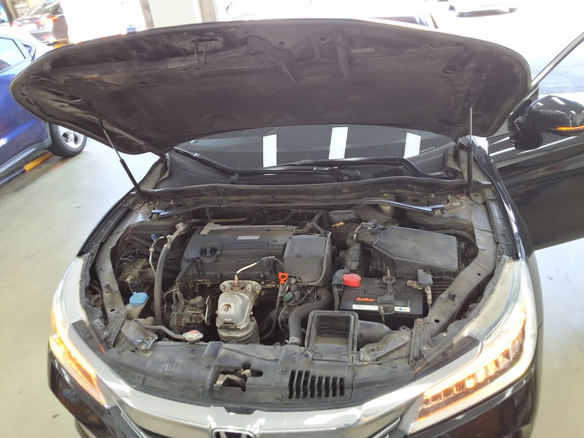 HONDA ACCORD (9TH GEN) 2.4 EX-L 2017 - zdjęcie 20