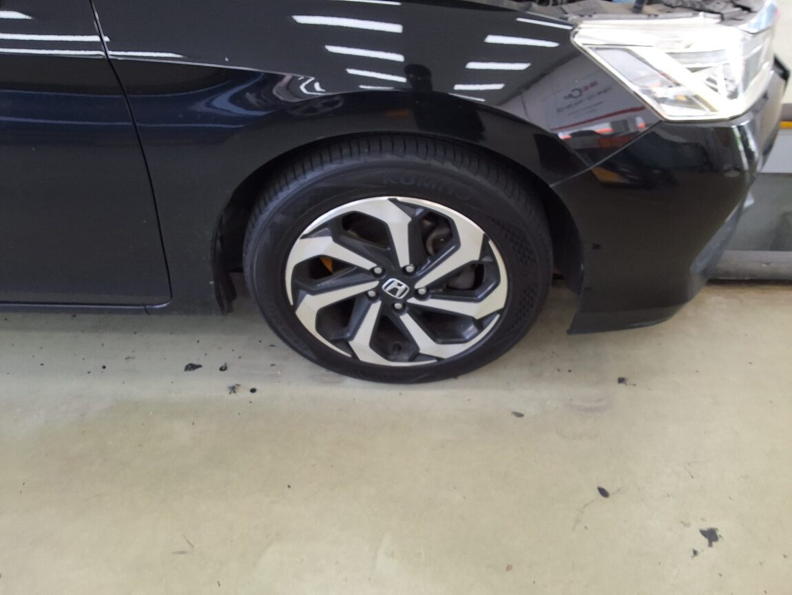 HONDA ACCORD (9TH GEN) 2.4 EX-L 2017 - zdjęcie 24