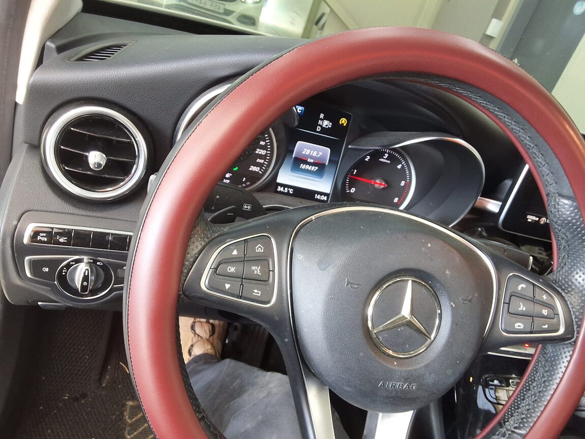 MERCEDES-BENZ C-CLASS (4TH GEN) C220 CDI BLUETEC PANORAMIC SUNROOF 2015 - zdjęcie 23