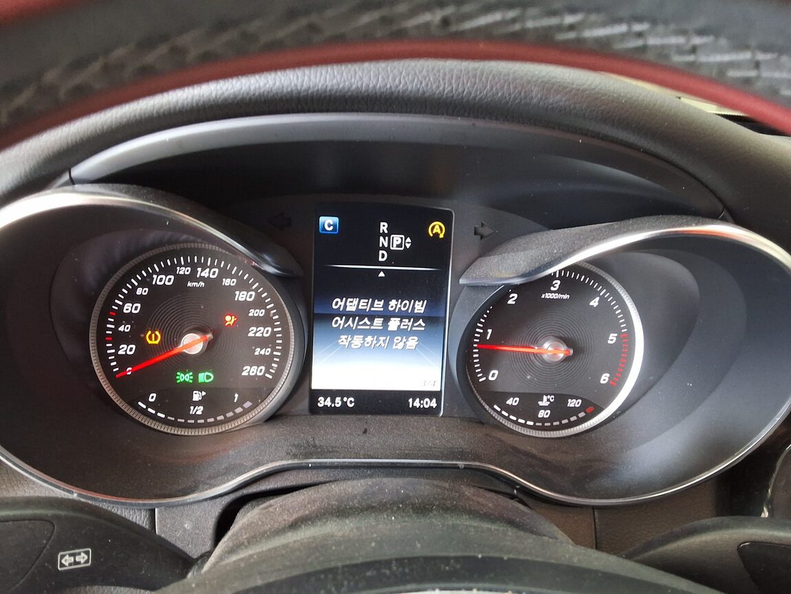 MERCEDES-BENZ C-CLASS (4TH GEN) C220 CDI BLUETEC PANORAMIC SUNROOF 2015 - zdjęcie 28