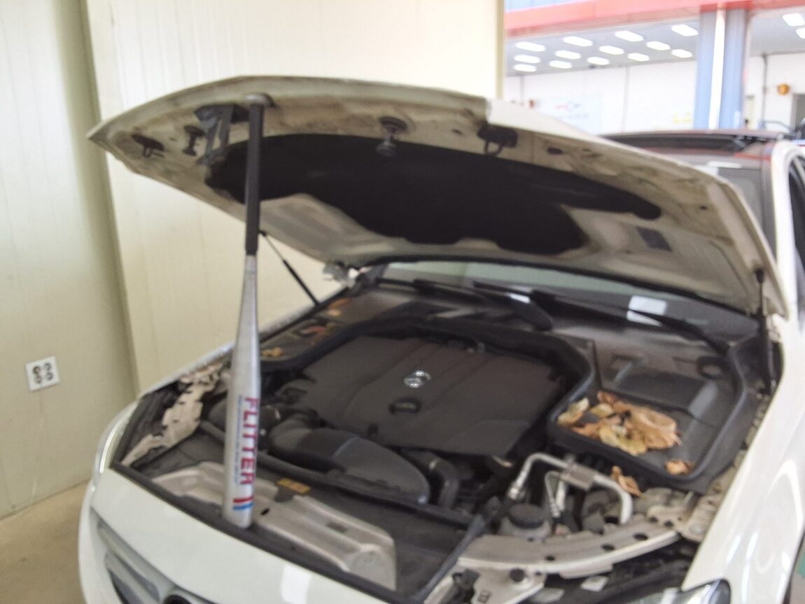 MERCEDES-BENZ C-CLASS (4TH GEN) C220 CDI BLUETEC PANORAMIC SUNROOF 2015 - zdjęcie 18