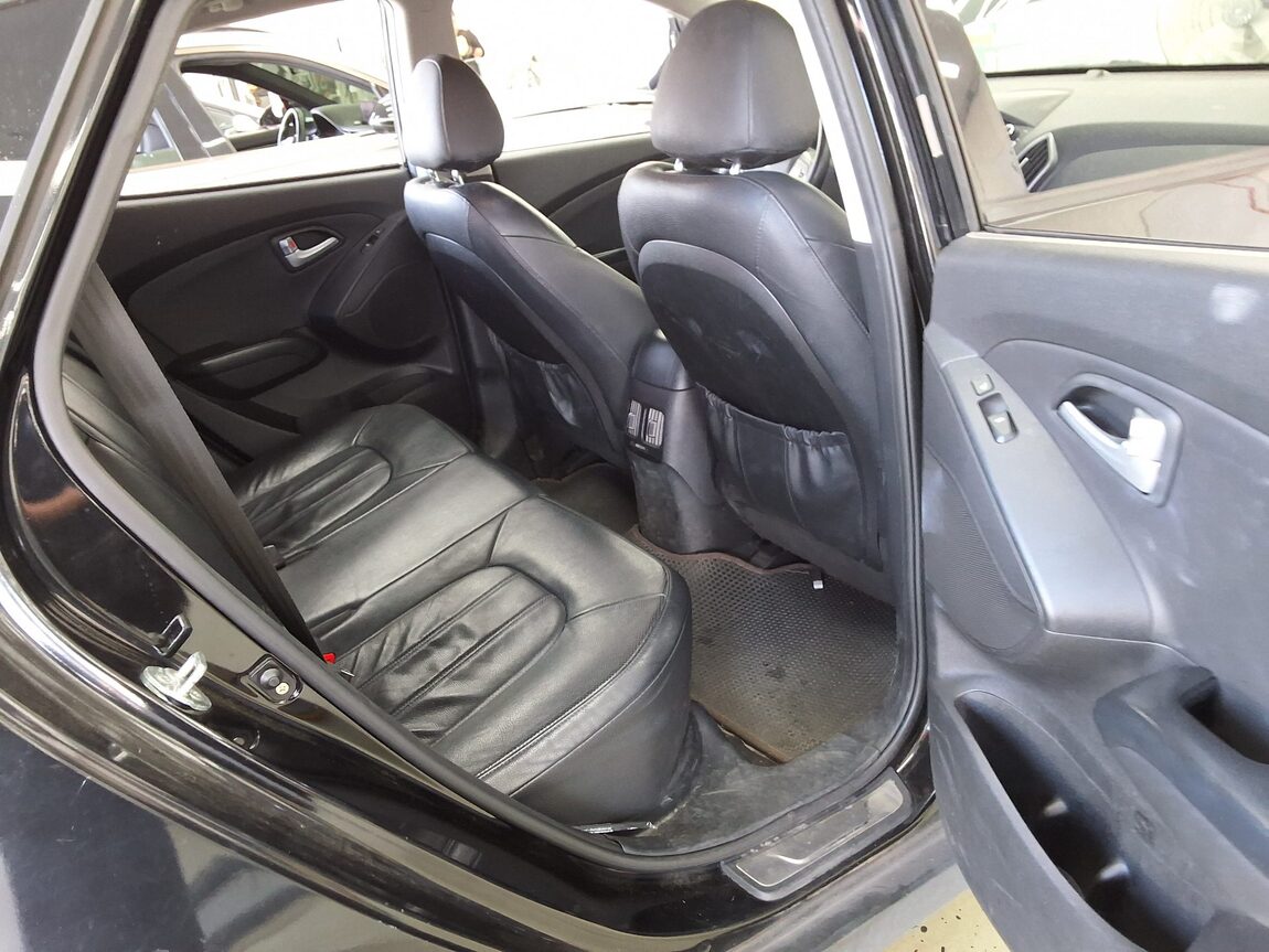 HYUNDAI NEW TUCSON ix DIESEL R2.0 2WD PREMIUM 2014 - zdjęcie 13