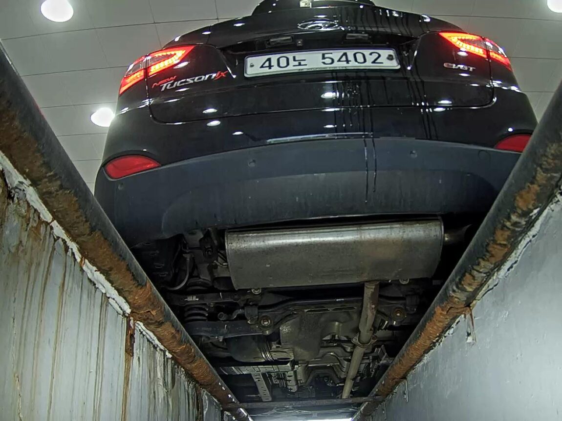 HYUNDAI NEW TUCSON ix DIESEL R2.0 2WD PREMIUM 2014 - zdjęcie 8