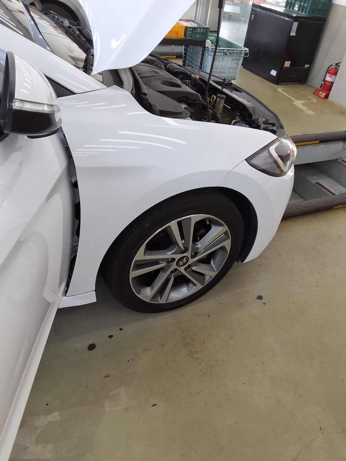 HYUNDAI AVANTE AD 1.6 GDi VALUE PLUS 2018 - zdjęcie 22