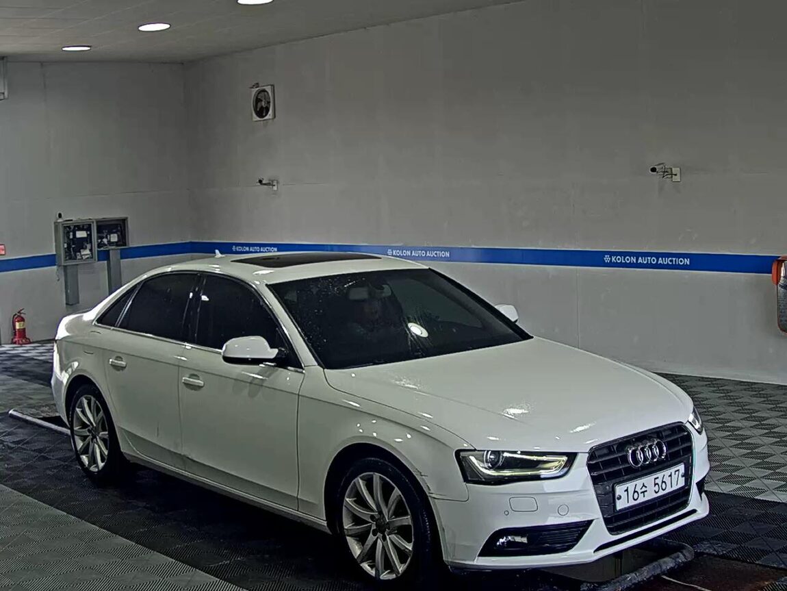 AUDI A4 (4TH GEN) 30 TDI DYNAMIC 2015 - zdjęcie 3