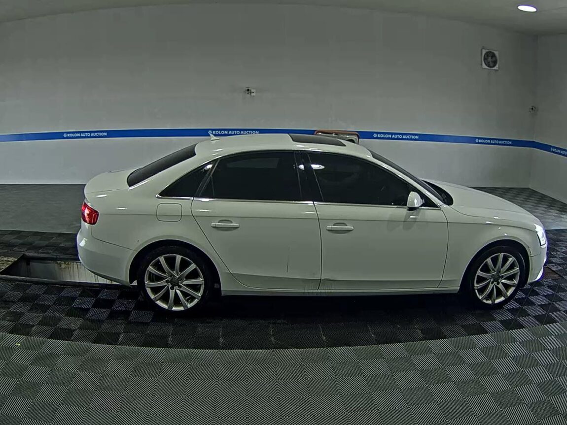 AUDI A4 (4TH GEN) 30 TDI DYNAMIC 2015 - zdjęcie 4
