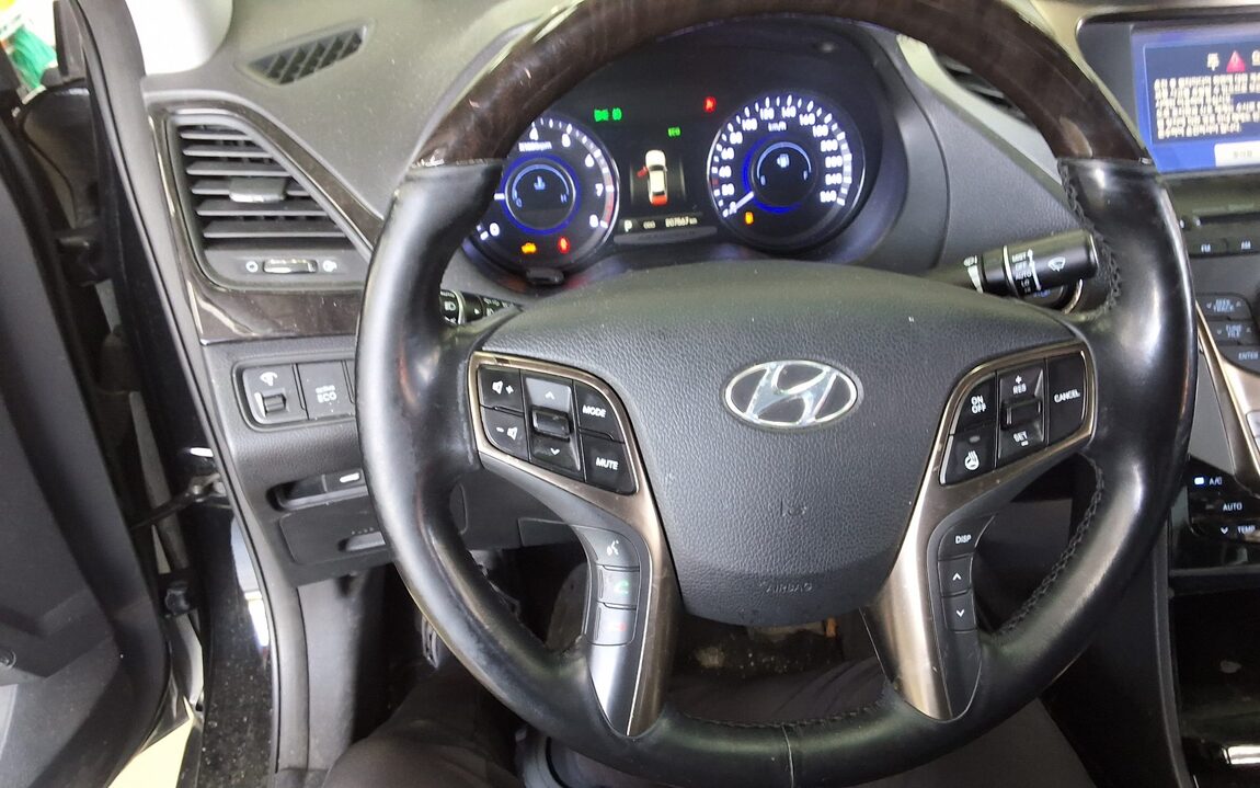 HYUNDAI GRANDEUR HG HG 300 NOBLE 2012 - zdjęcie 17