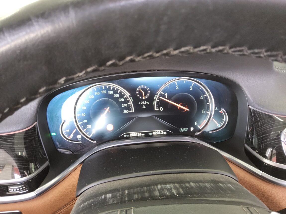 BMW 7 SERIES (6TH GEN) 730d xDRIVE M SPORT PACK 2018 - zdjęcie 9