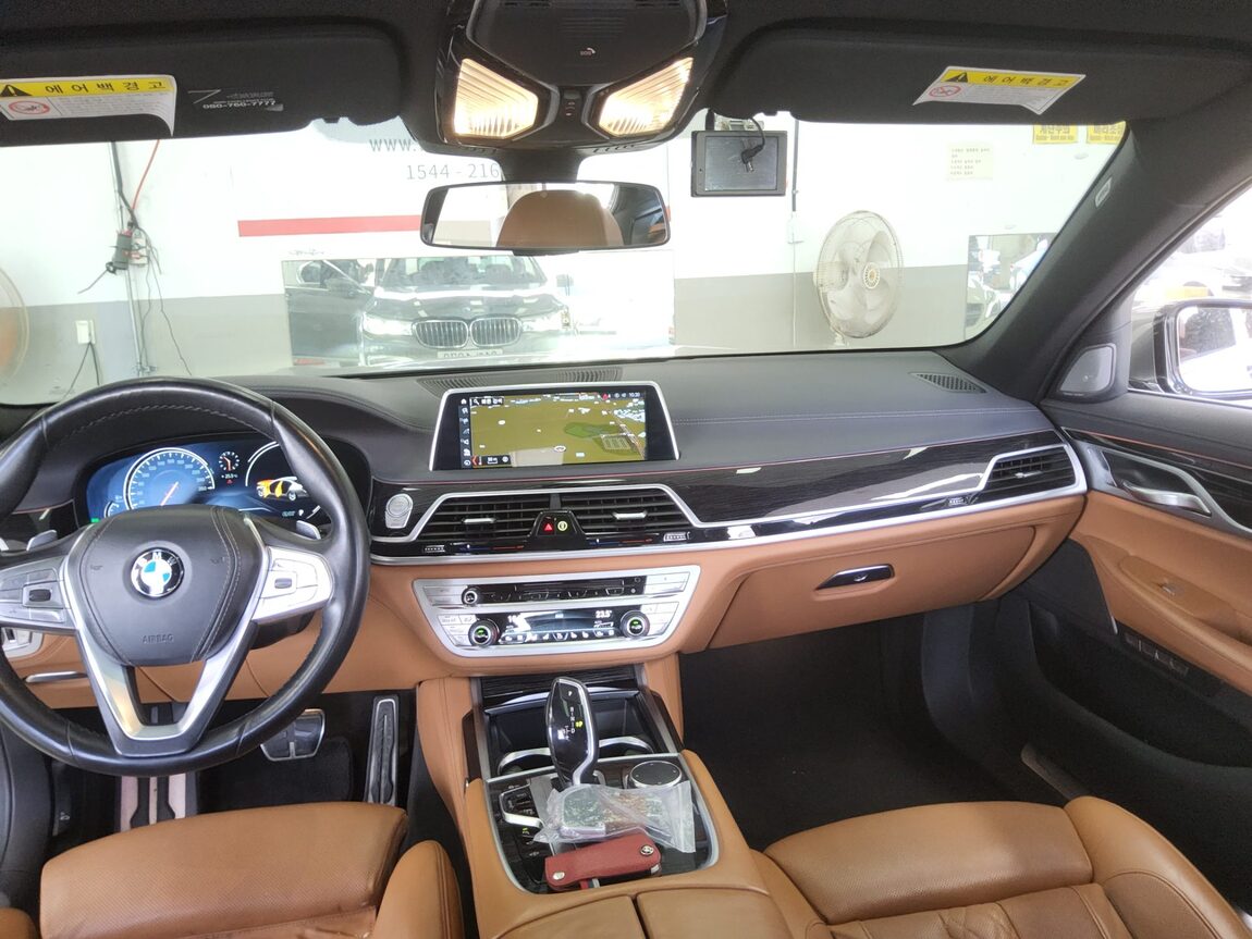 BMW 7 SERIES (6TH GEN) 730d xDRIVE M SPORT PACK 2018 - zdjęcie 11