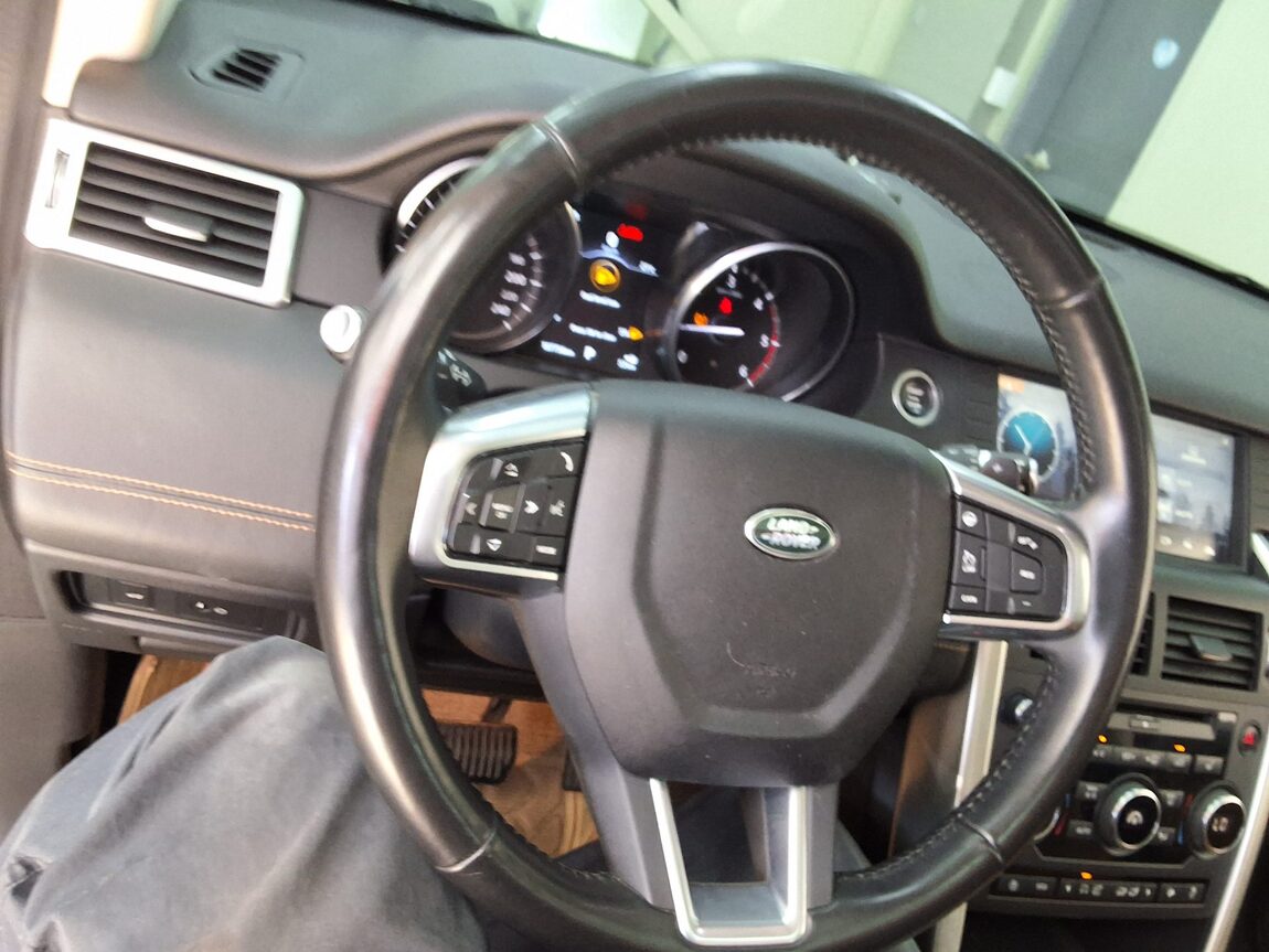 LAND ROVER DISCOVERY SPORT 2.0 TD4 HSE LUXURY 2018 - zdjęcie 23