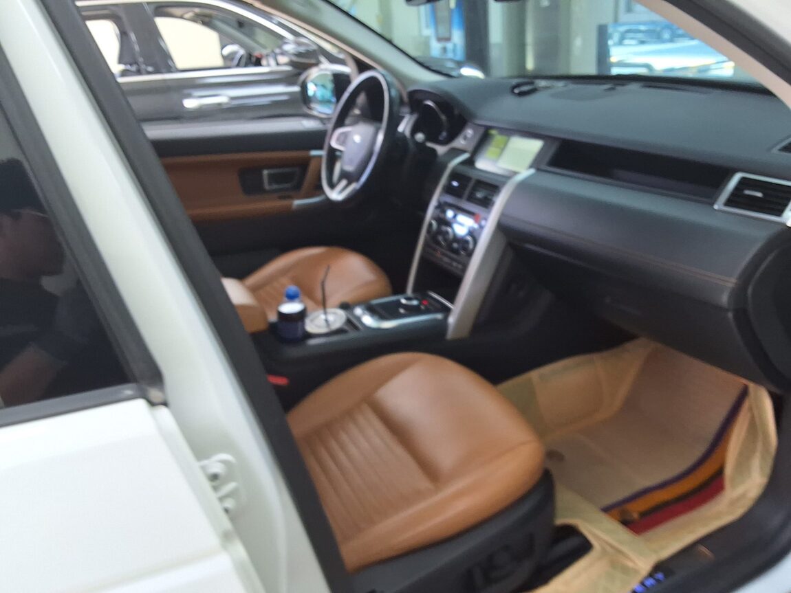 LAND ROVER DISCOVERY SPORT 2.0 TD4 HSE LUXURY 2018 - zdjęcie 15