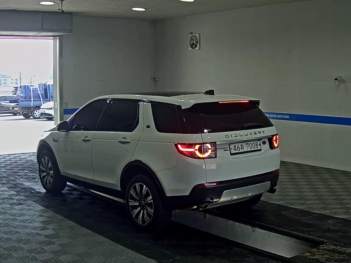 LAND ROVER DISCOVERY SPORT 2.0 TD4 HSE LUXURY 2018 - zdjęcie 6