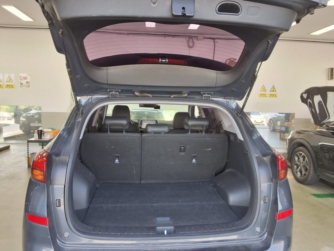 HYUNDAI NEW TUCSON 1.6 DIESEL 2WD MODERN 2019 - zdjęcie 15