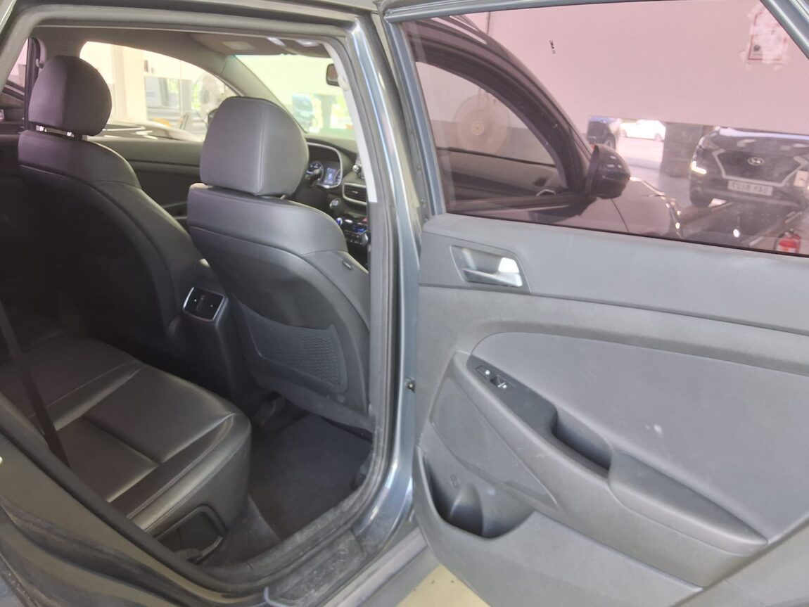 HYUNDAI NEW TUCSON 1.6 DIESEL 2WD MODERN 2019 - zdjęcie 13