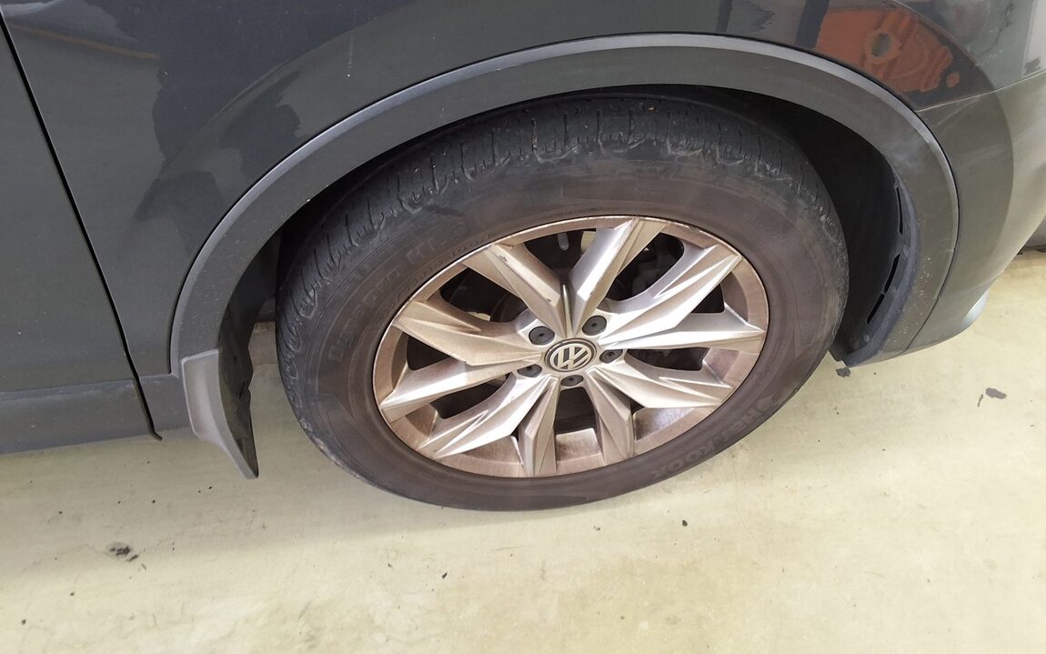 VOLKSWAGEN TIGUAN (2ND GEN) 2.0 TDI PREMIUM 2018 - zdjęcie 25