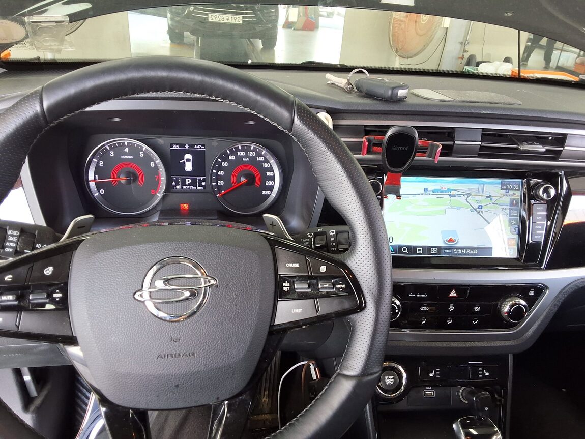 KG MOBILITY (SSANGYONG) ALL NEW KORANDO 1.5 GASOLINE 2WD C5 PRIME 2020 - zdjęcie 17