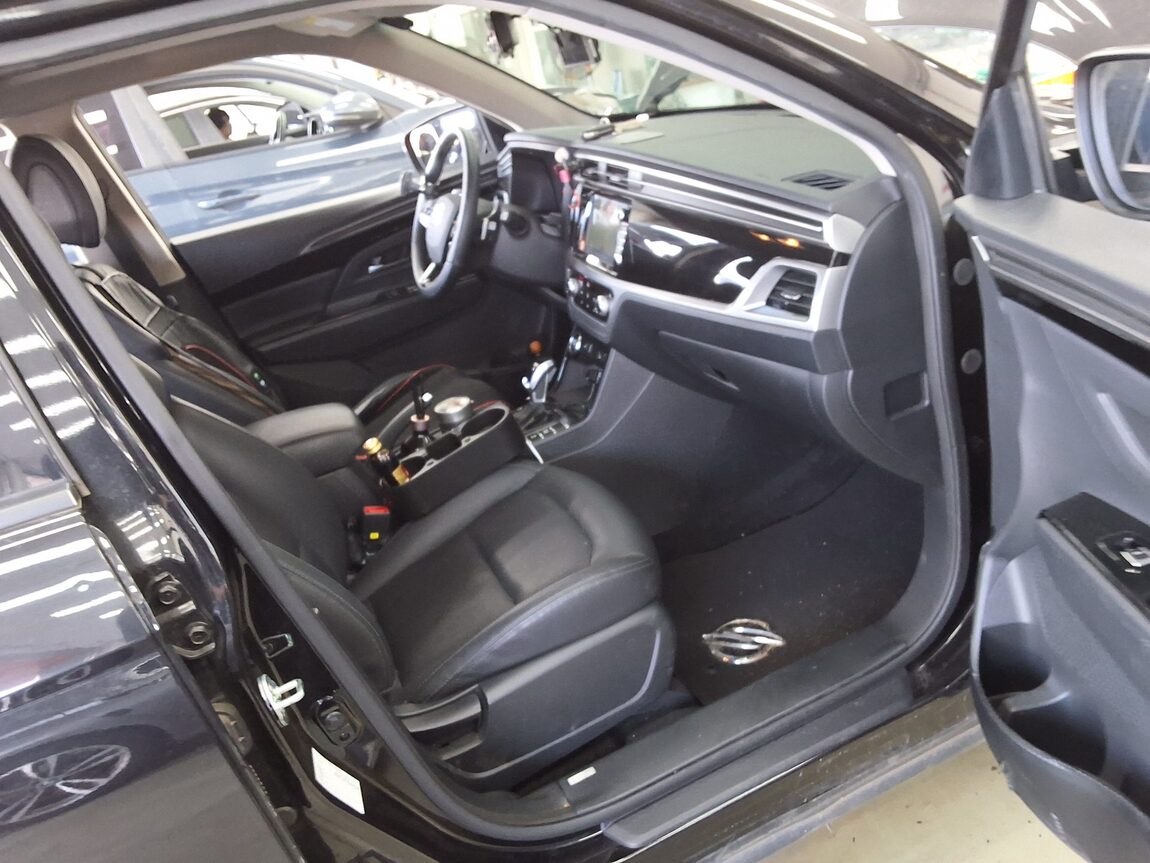 KG MOBILITY (SSANGYONG) ALL NEW KORANDO 1.5 GASOLINE 2WD C5 PRIME 2020 - zdjęcie 14