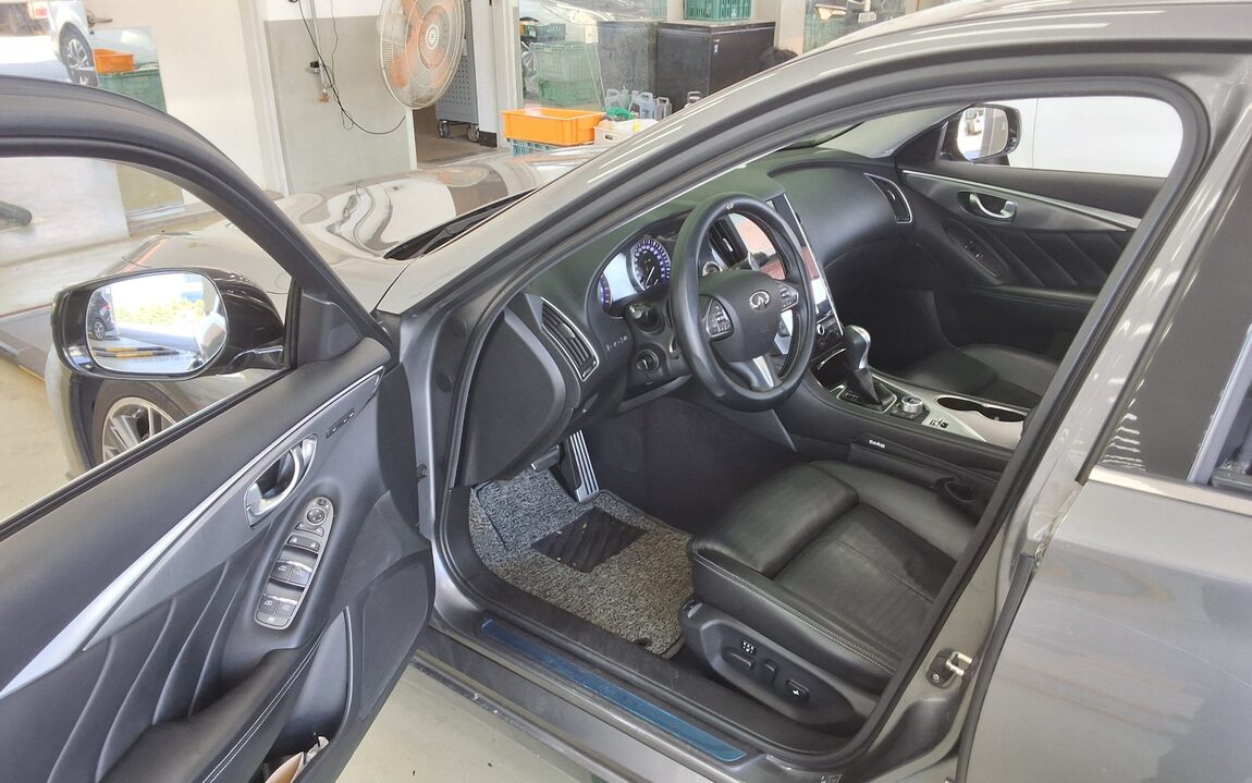 INFINITI Q50 S HYBRID 2015 - zdjęcie 10