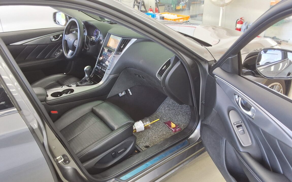 INFINITI Q50 S HYBRID 2015 - zdjęcie 14