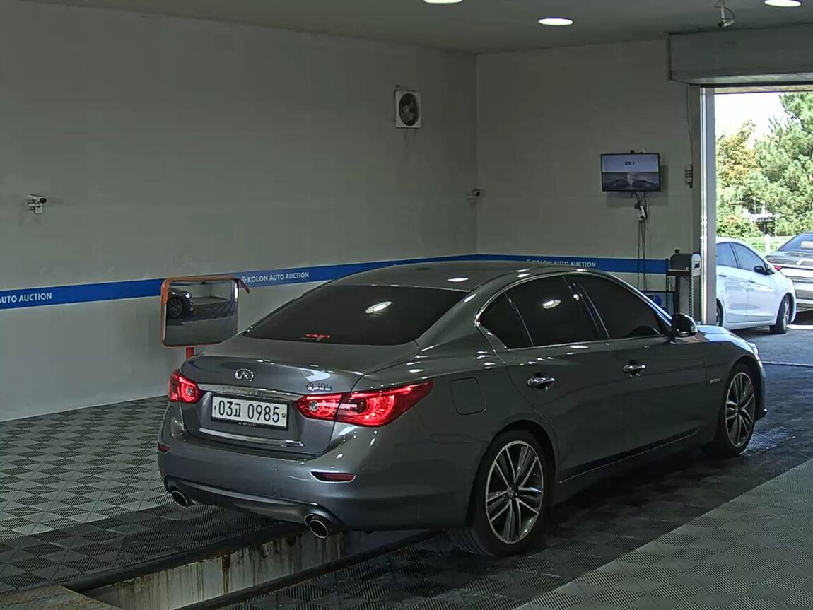 INFINITI Q50 S HYBRID 2015 - zdjęcie 5