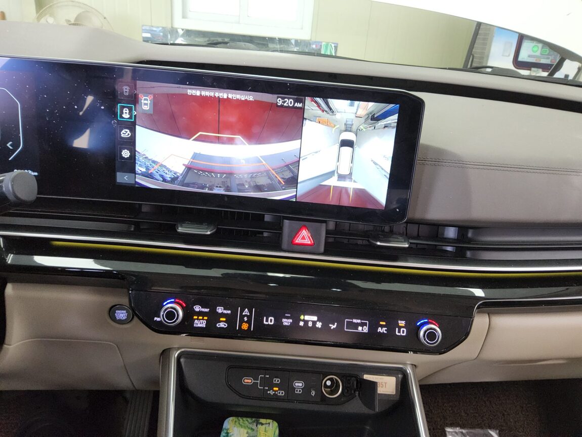KIA THE NEW CARNIVAL HYBRID (KA4) 1.6 HEV HI-LIMOUSINE 9-SEATER SIGNATURE 2024 - zdjęcie 18