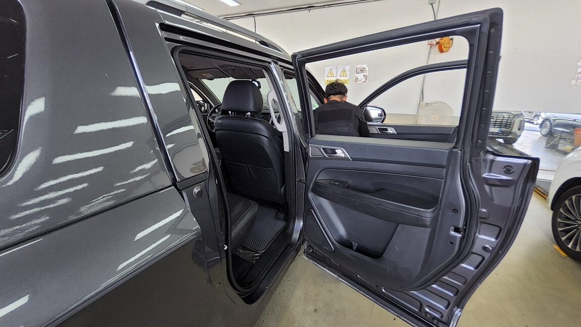 KG MOBILITY (SSANGYONG) REXTON SPORTS 2.2 2WD ADVENTURE 2019 - zdjęcie 13