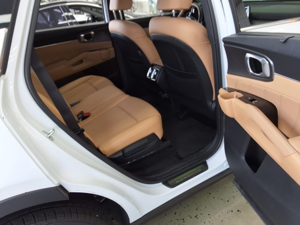 KIA NEW SORENTO HYBRID (MQ4) 1.6 HEV 2WD NOBLESSE 2023 - zdjęcie 13