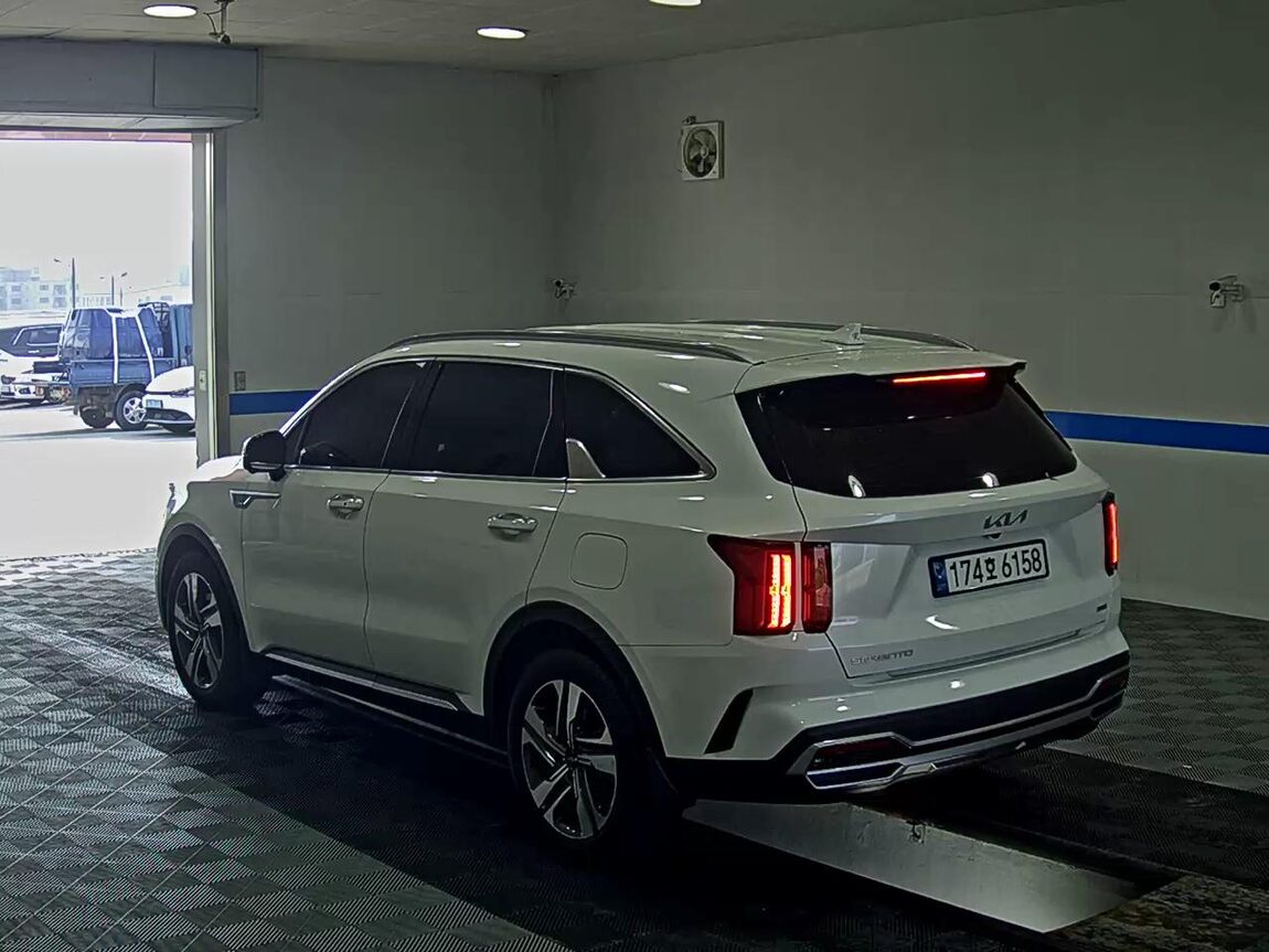 KIA NEW SORENTO HYBRID (MQ4) 1.6 HEV 2WD NOBLESSE 2023 - zdjęcie 6
