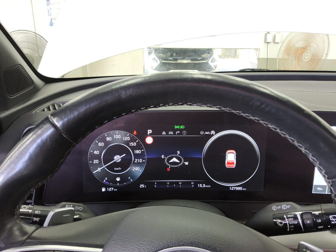 KIA THE ALL NEW SPORTAGE 2.0 DIESEL 2WD NOBLESSE 2022 - zdjęcie 9