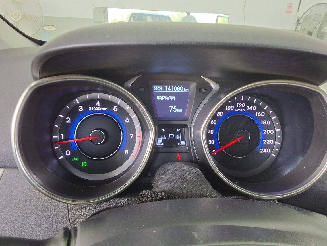 HYUNDAI AVANTE MD M16 GDi PREMIER 2012 - zdjęcie 9