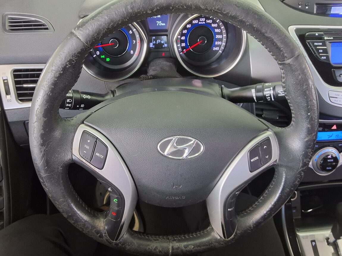 HYUNDAI AVANTE MD M16 GDi PREMIER 2012 - zdjęcie 17