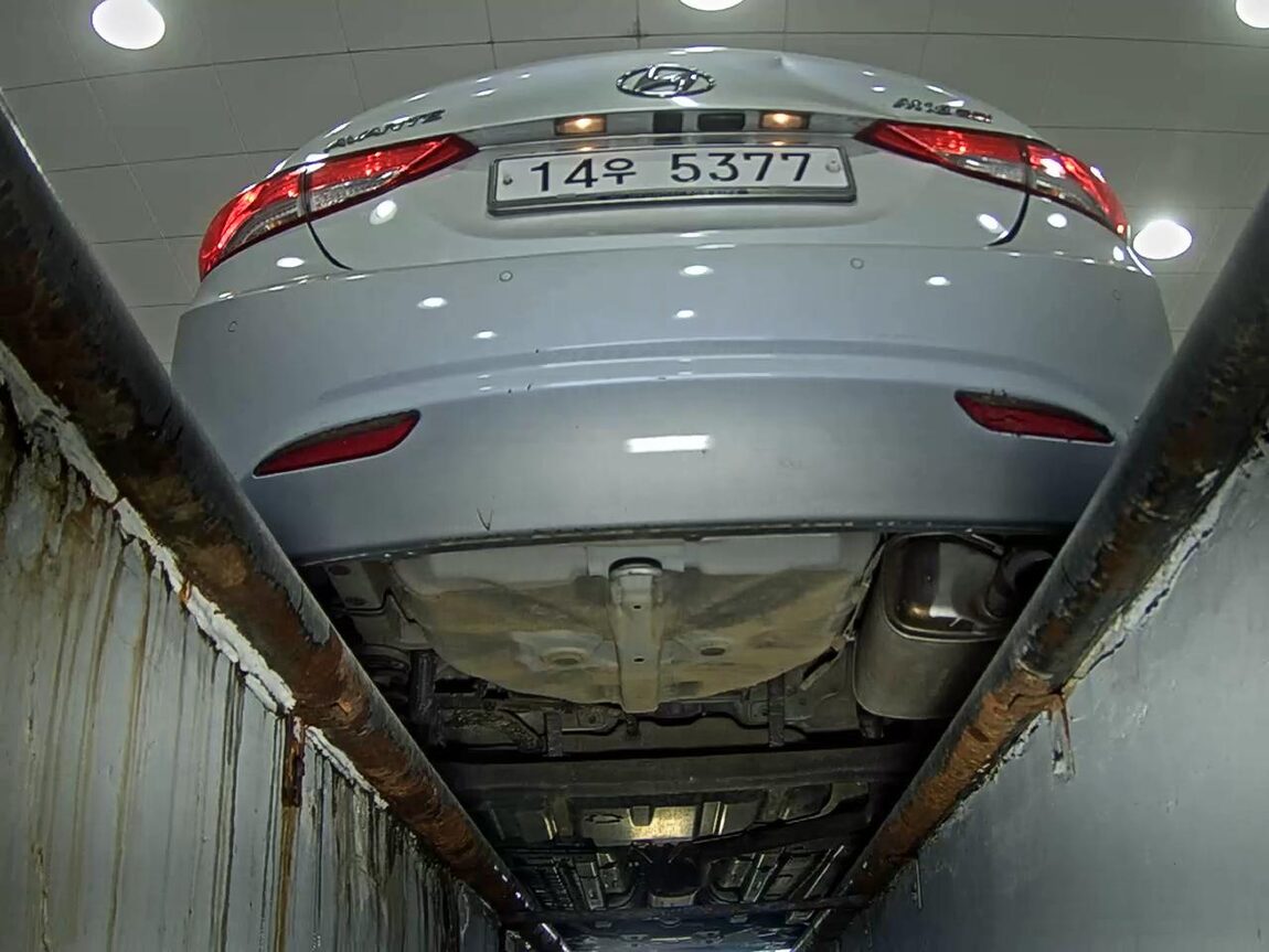 HYUNDAI AVANTE MD M16 GDi PREMIER 2012 - zdjęcie 8