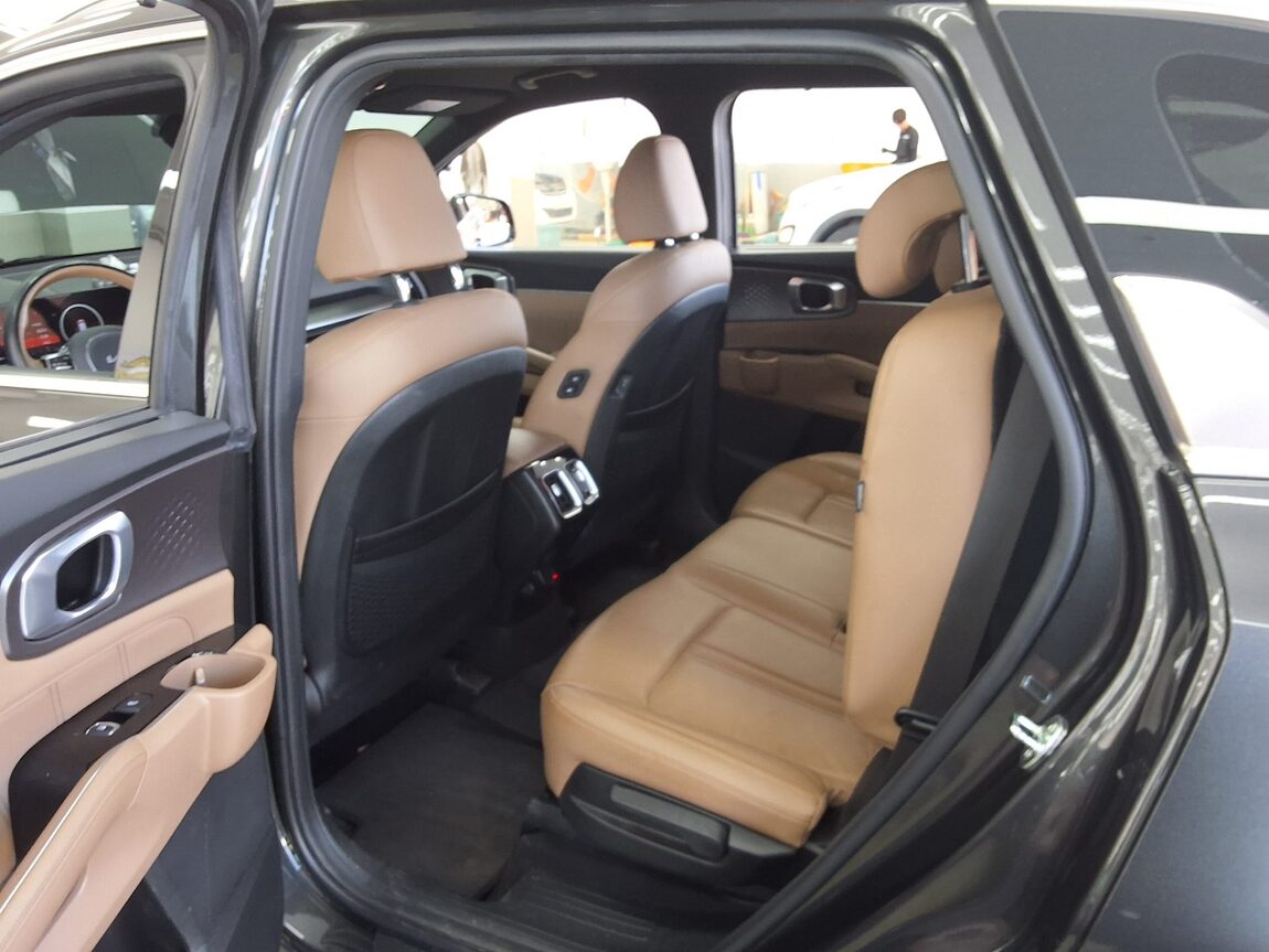KIA THE NEW SORENTO (MQ4) 2.2 DIESEL 4WD NOBLESSE 2024 - zdjęcie 12