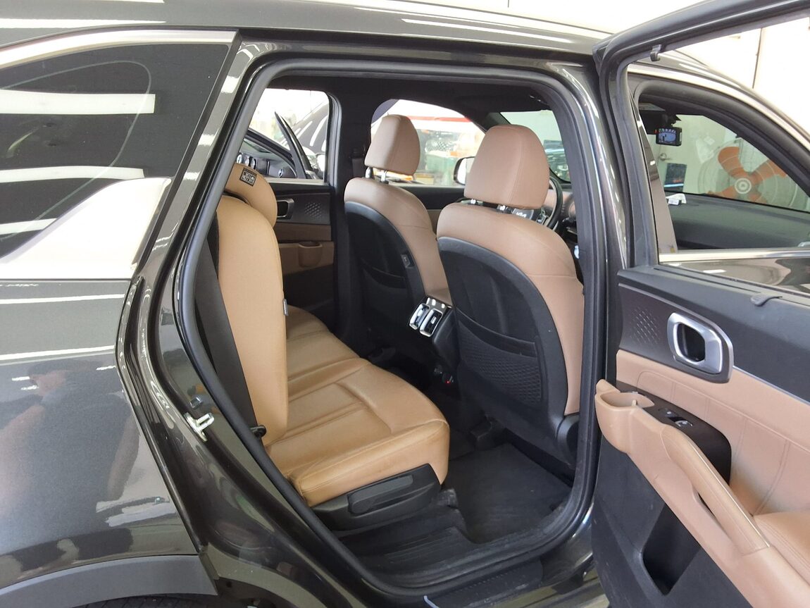 KIA THE NEW SORENTO (MQ4) 2.2 DIESEL 4WD NOBLESSE 2024 - zdjęcie 13