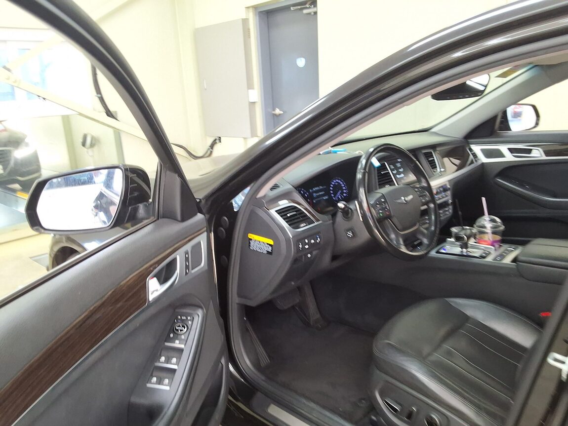GENESIS G80 3.3 GDi AWD LUXURY 2019 - zdjęcie 11
