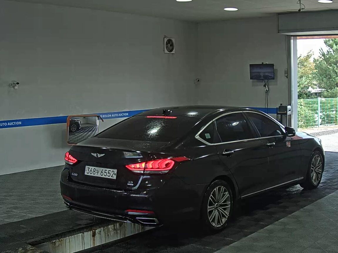 GENESIS G80 3.3 GDi AWD LUXURY 2019 - zdjęcie 5