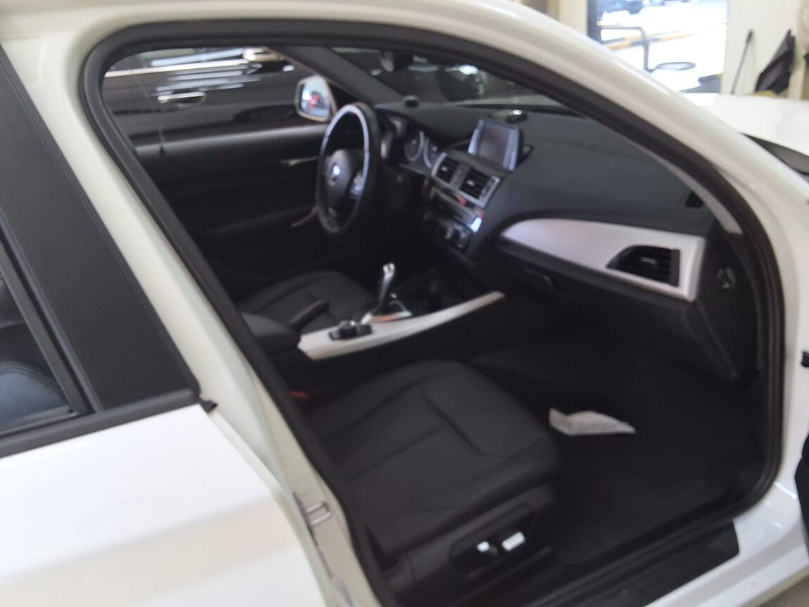 BMW 1 SERIES (2ND GEN) 5-DOOR 118d JOY 2017 - zdjęcie 15