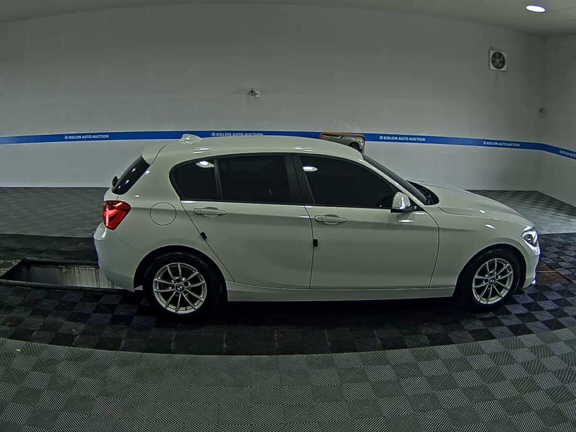 BMW 1 SERIES (2ND GEN) 5-DOOR 118d JOY 2017 - zdjęcie 4