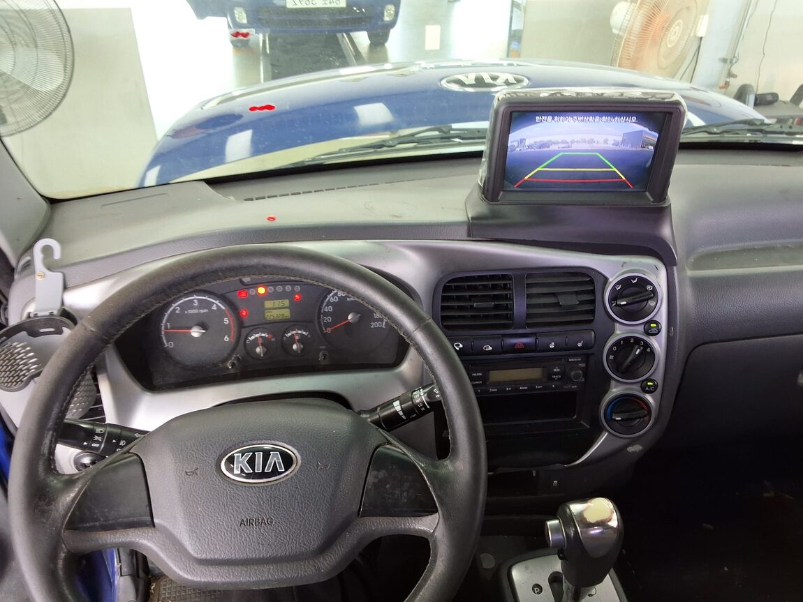 KIA BONGO III CARGO CRDi STANDARD CAB EXTRA LONG WHEELBASE 2015 - zdjęcie 14
