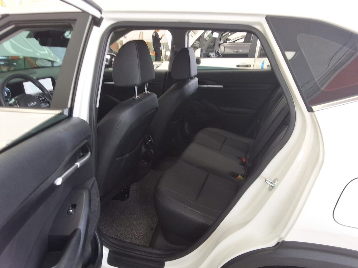 KIA THE NEW SELTOS 2.0 GASOLINE 2WD PRESTIGE 2025 - zdjęcie 12