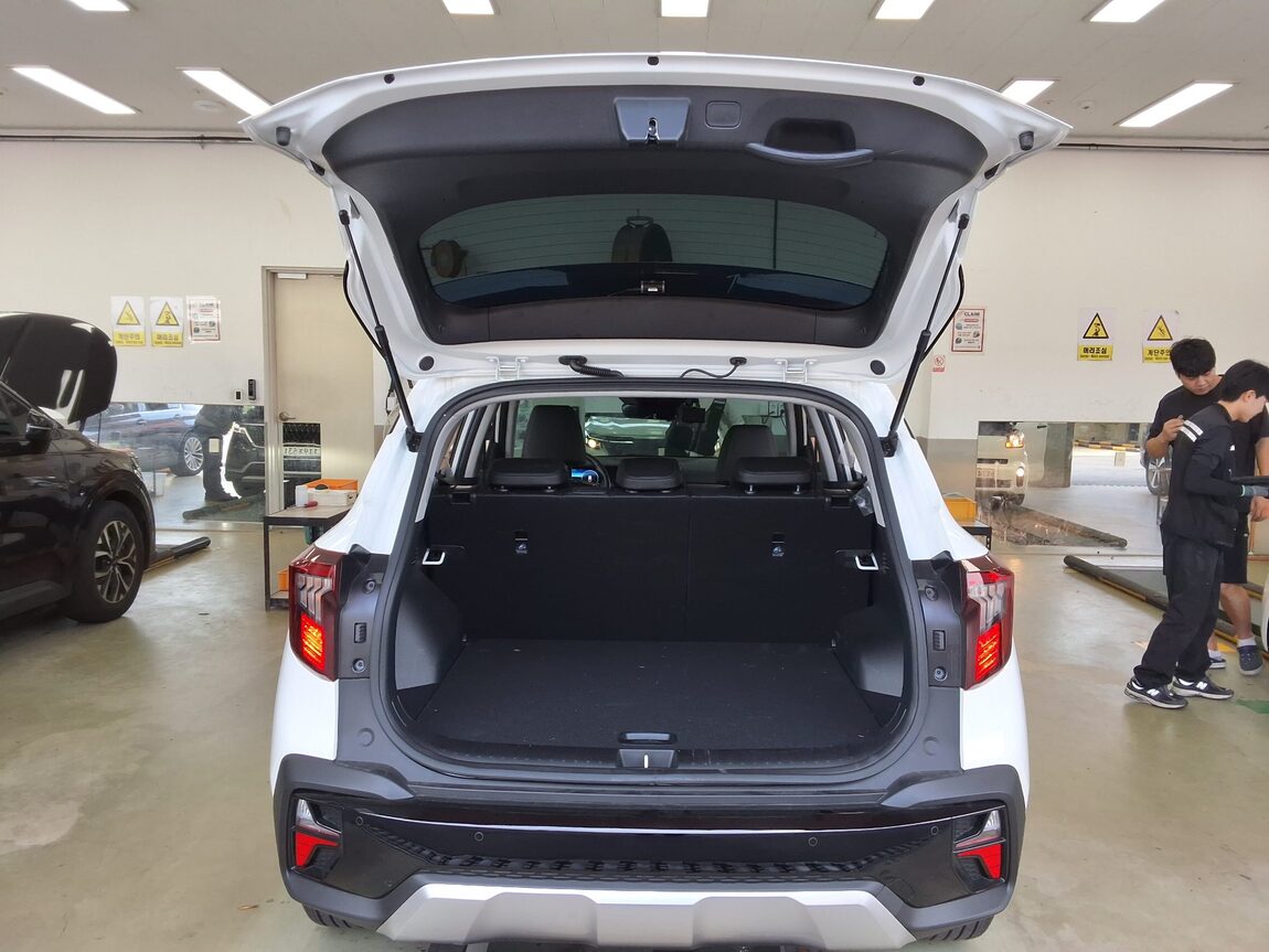 KIA THE NEW SELTOS 2.0 GASOLINE 2WD PRESTIGE 2025 - zdjęcie 15
