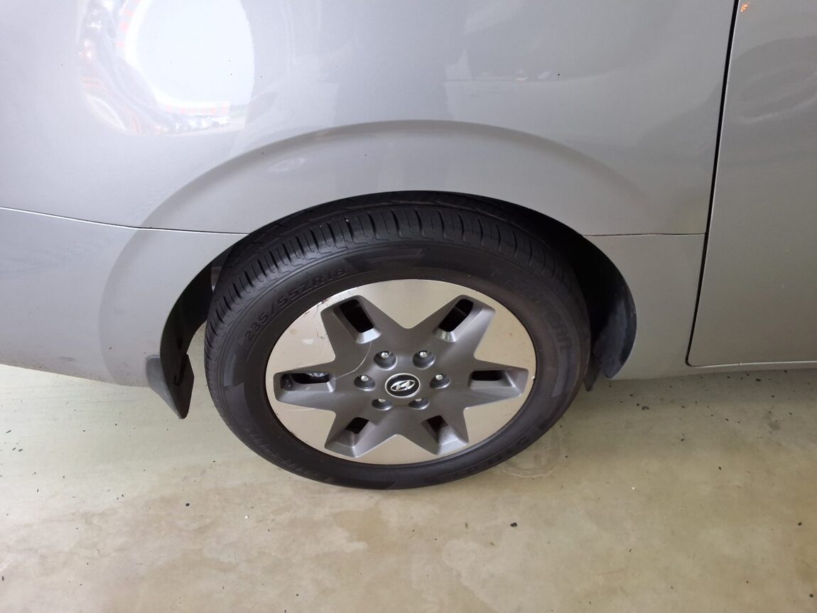 HYUNDAI STARIA 2.2 DIESEL TOURER 11-SEATER 2WD MODERN 2023 - zdjęcie 24