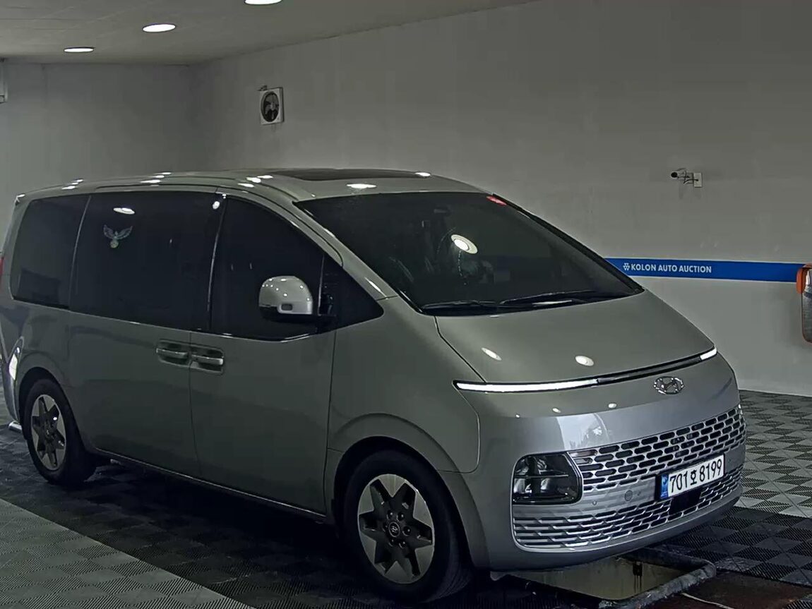 HYUNDAI STARIA 2.2 DIESEL TOURER 11-SEATER 2WD MODERN 2023 - zdjęcie 3