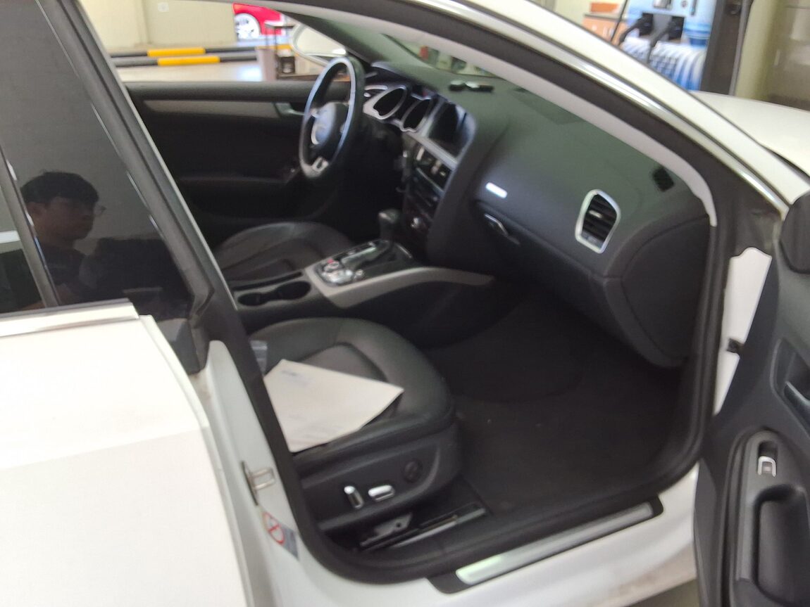 AUDI A5 35 TDI QUATTRO SPORTBACK 2015 - zdjęcie 15